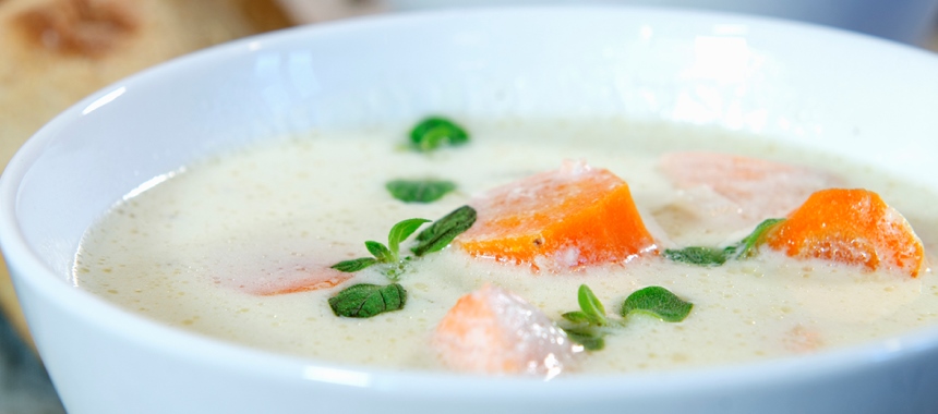 Вершковий суп з лососем і тріскою